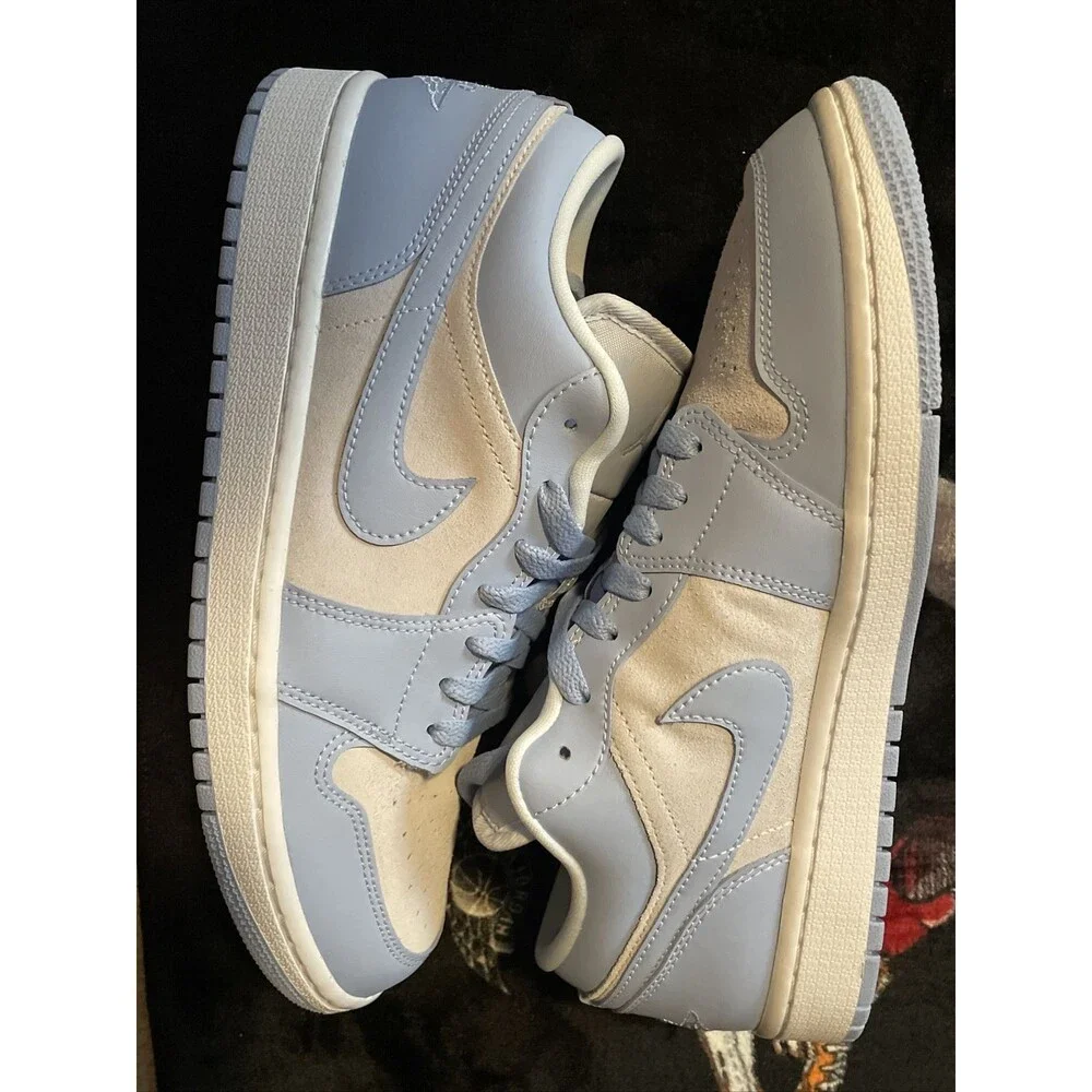 Nike Air Jordan 1 Low Aluminum Football Grey Women’s 10 / Men’s 8.5 DC0774-050